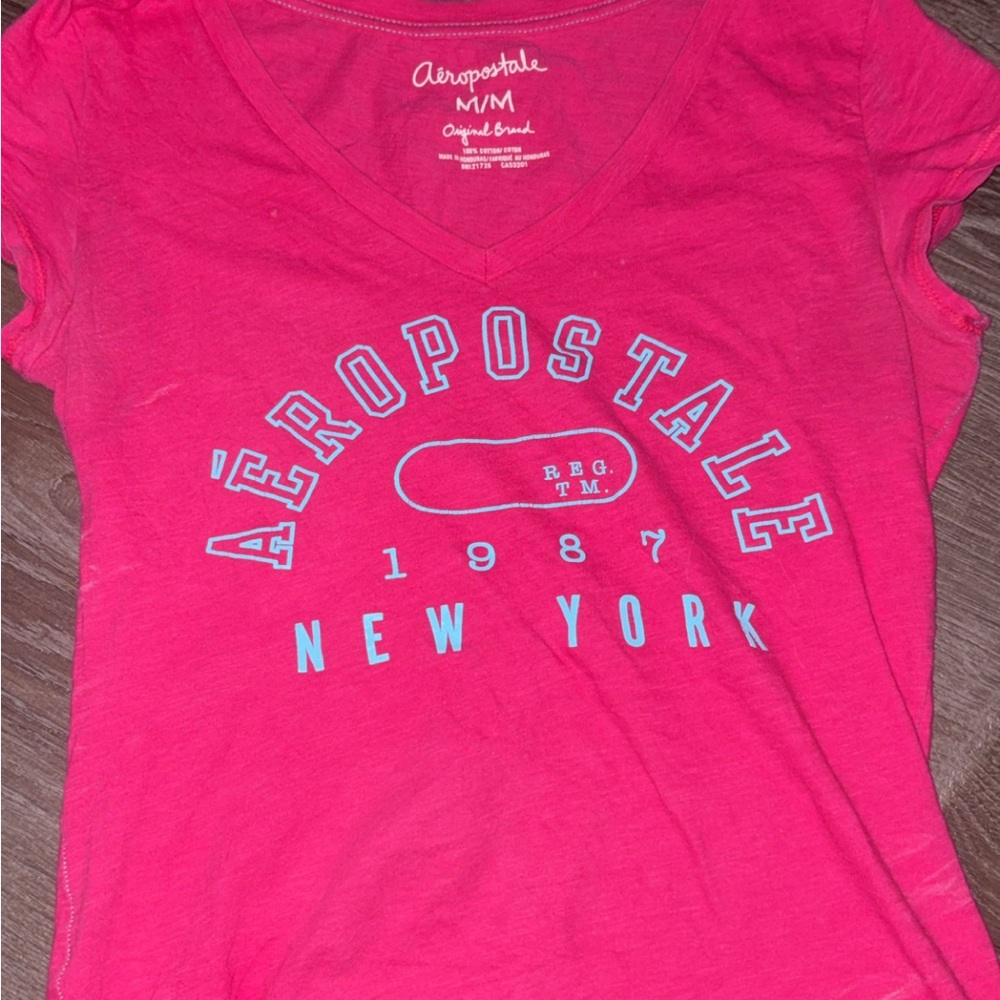 Aeropostale Hot Pink V-Neck New York Graphic Tee